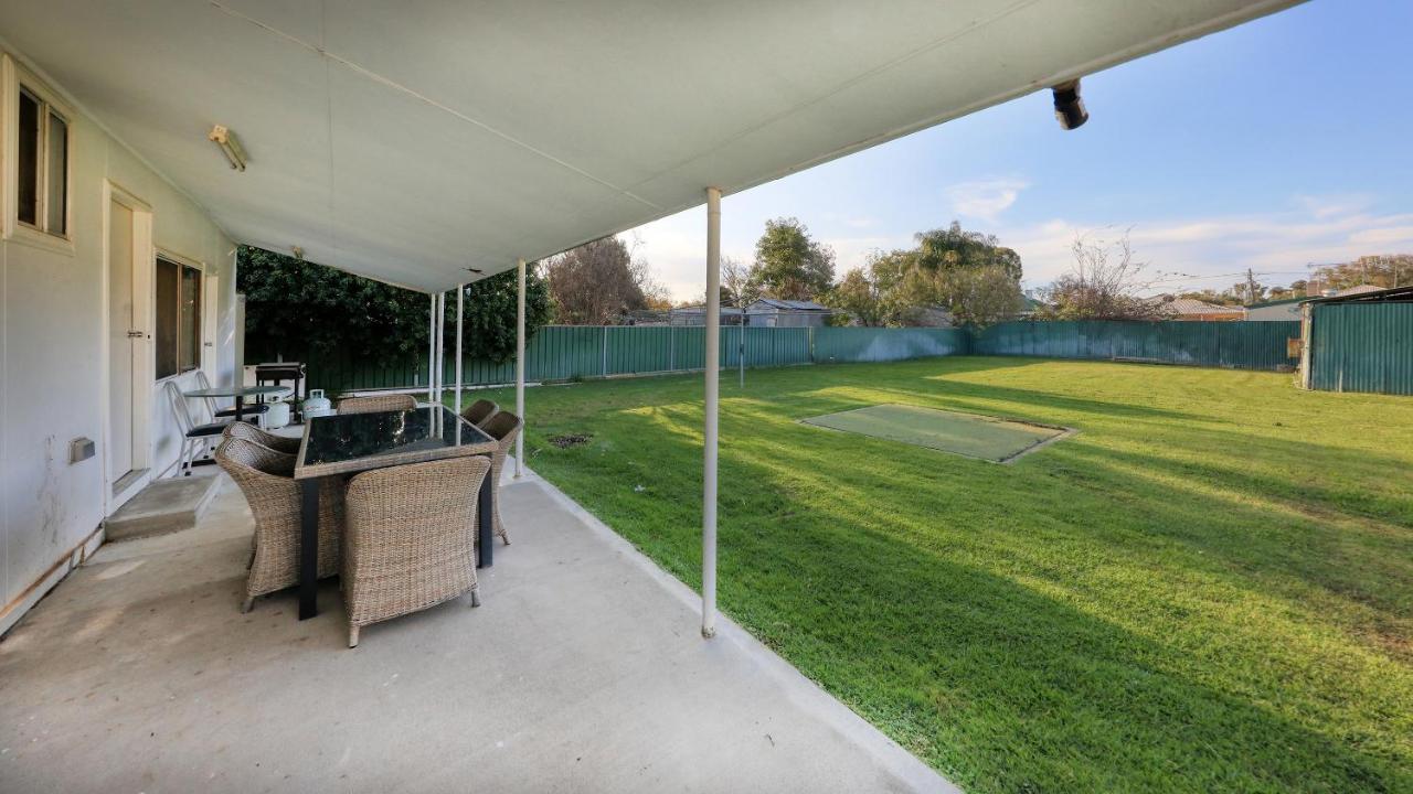 Castlereagh Lodge Motel Coonamble Exterior photo